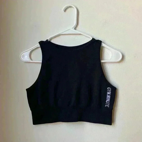 Tops - Cropped Workout Tank Top, Size M, Stretchy & Supportive black workout top yoga